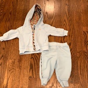 Baby boy’s Burberry sweatsuit- 3 months